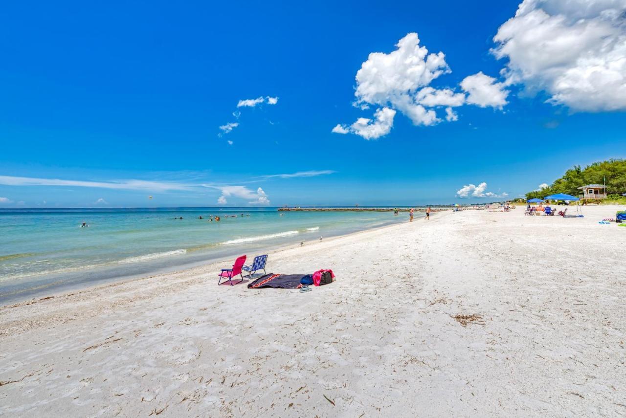 Ami Lighthouse Cottage-One Minute Walk To The Beach-Keyless Locks Bradenton Beach Exteriör bild